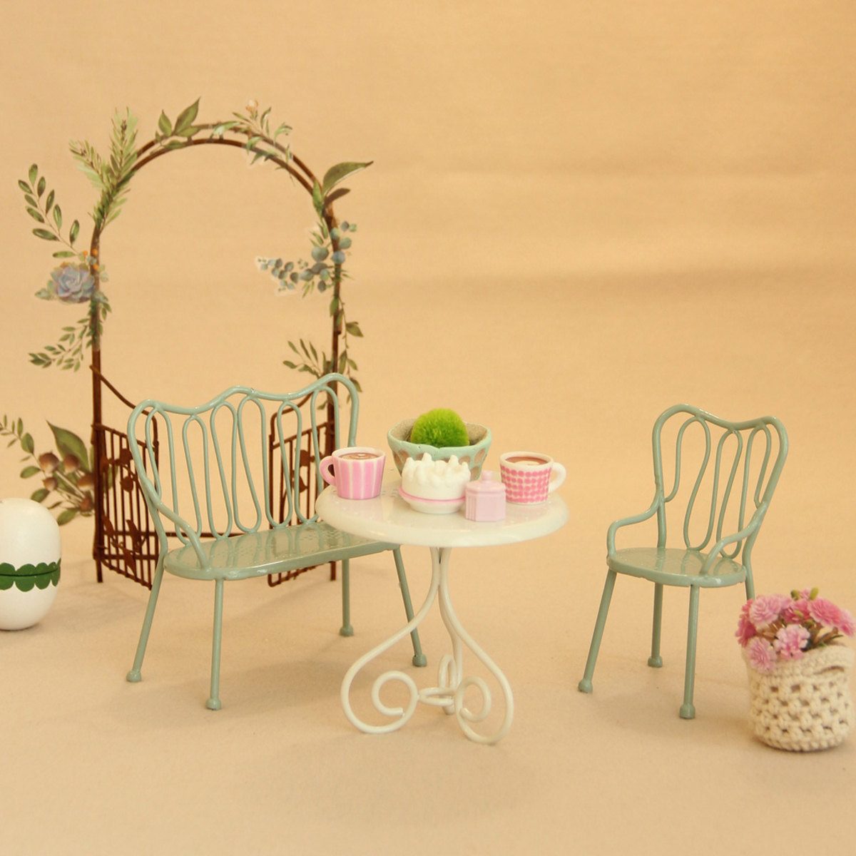 1:8/1:12 Miniature Iron Table  - Outdoor Furniture Hotel 评论和价格