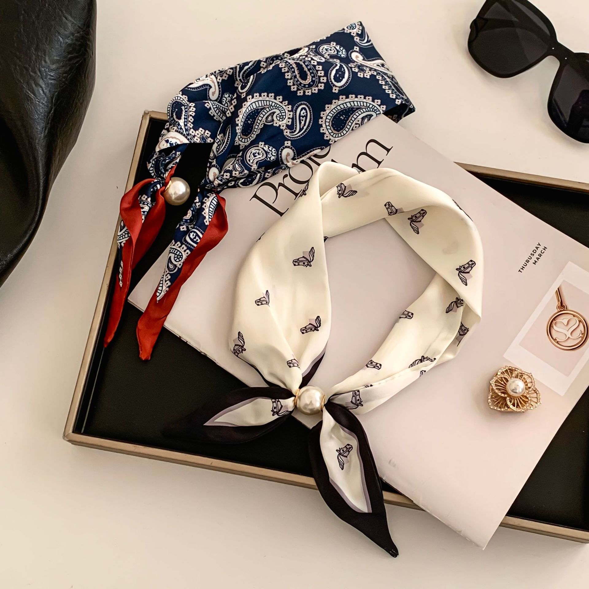 Cashew Flower Silk Scarf Effor - Outdoor Furniture Decor 评论和价格